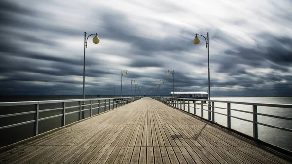 Schöne Seebrücke Meer — Stockfoto