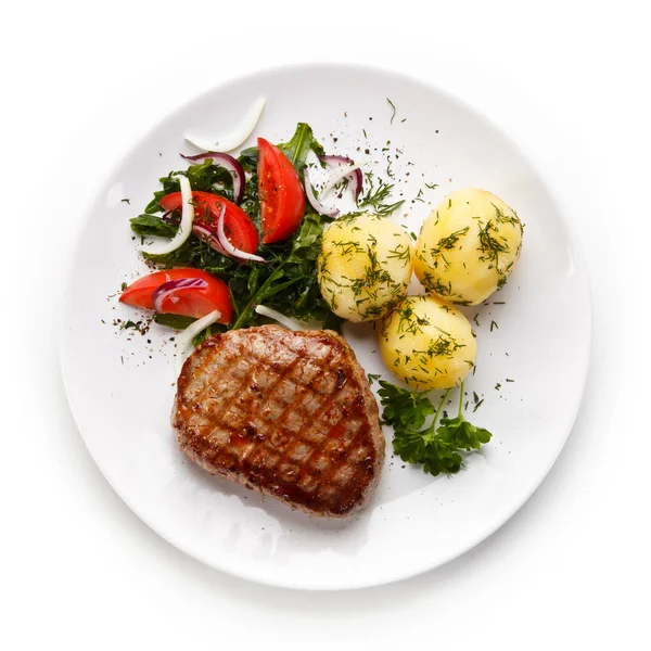 Filet Mignon Steak Boiled Potatoes Chopped Vegetables — Stock Photo, Image