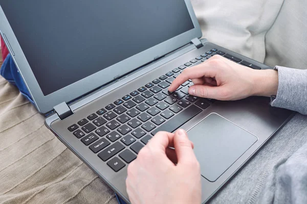 Male Hands Typing Laptop Close — Stock Photo, Image