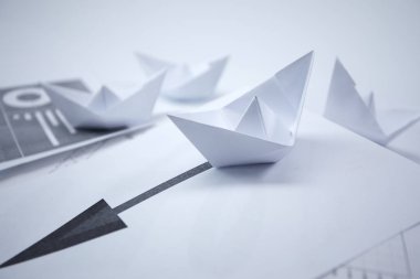 kağıt origami tekne, iş kavramı