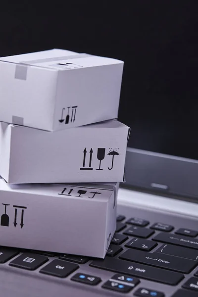 Leverans Förpackningar Lådor Laptop Tangentbord — Stockfoto