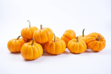 Taze kabak beyaz zemin üzerine izole yakın çekim 