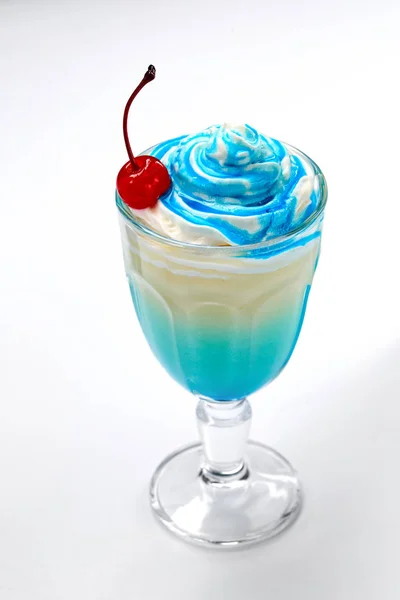 Mjölk Cocktail Med Sirap Glas Närbild — Stockfoto