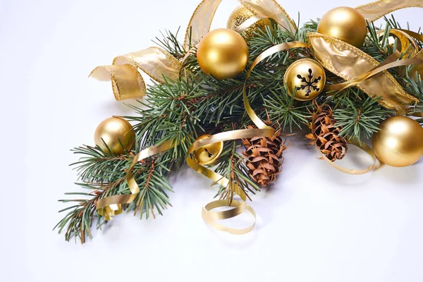 Rama Árbol Navidad Con Bolas Oro Cintas —  Fotos de Stock