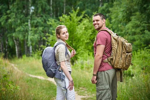 Two Travelers Walking Forest Sunny Day — Stock Photo, Image