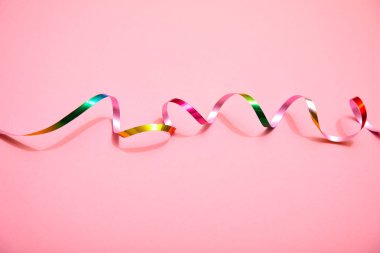 tatil şerit üzerinde pembe bir arka plan, yakın çekim 