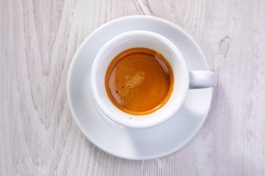 beyaz fincan sıcak kahve, en iyi görünümü 