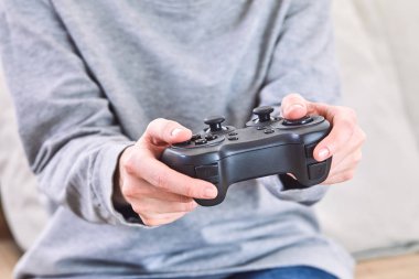 oyun çubuğu denetleyicileri süre iskambil video spor evde tutan adam