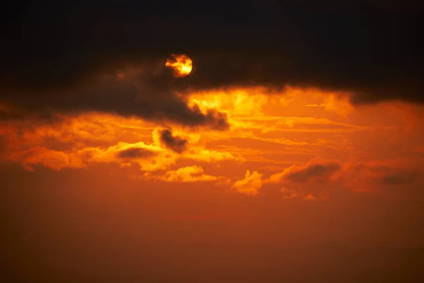 Wunderschöne Meereslandschaft Bei Herrlichem Sommersonnenuntergang — Stockfoto