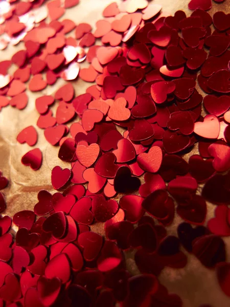 Закрыть Вид Ярко Красные Сердца Конфетти — стоковое фото