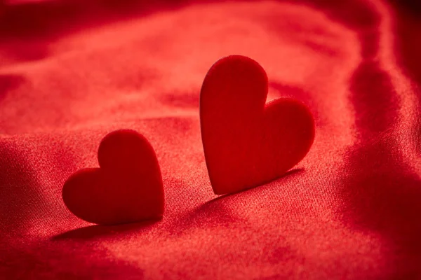 Hermosos Corazones Decorativos Rojos Para Día San Valentín Hermosa Tela —  Fotos de Stock