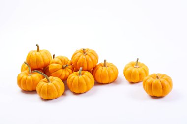 Taze kabak beyaz zemin üzerine izole yakın çekim 