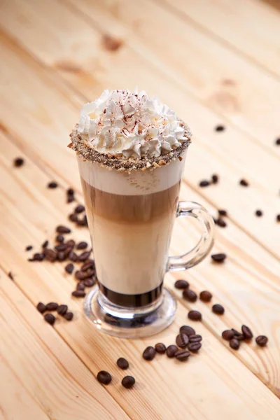 Glas Tasse Kaffee Auf Holztischhintergrund — Stockfoto