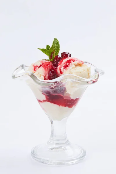 Dondurma Cam Berry Reçelli Yakın Çekim — Stok fotoğraf