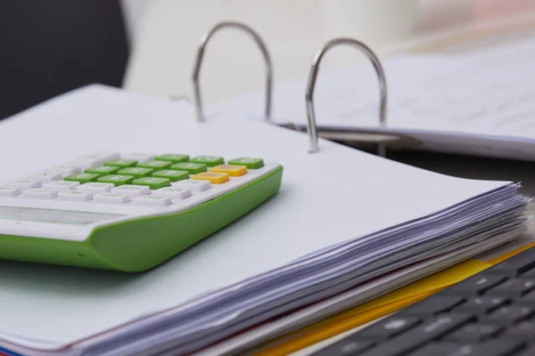 Set Bürobedarf Auf Dem Tisch Nahaufnahme — Stockfoto