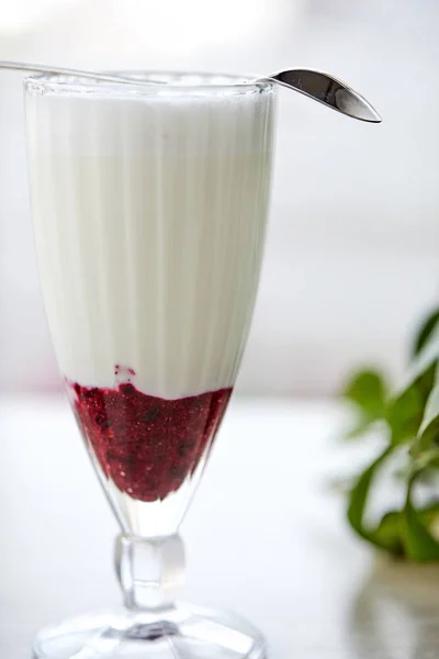Milk Dessert Fresh Berries Glass Close — Stock Photo, Image