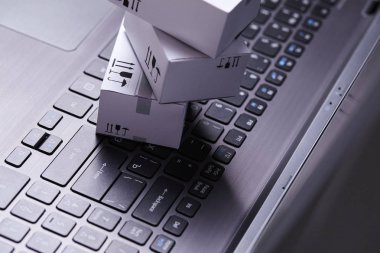 teslim ambalaj kutuları dizüstü klavye 
