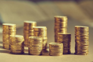 altın sikke, para kavramı yığınları 