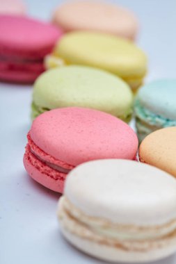 yığın renkli lezzetli macaroons, yakın çekim