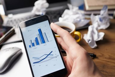 grafikli akıllı telefon işi 