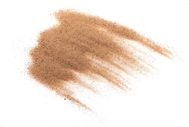 Beyaz arkaplanda izole kum, yakın görünüm 