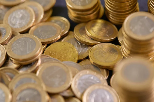 Stapel Gouden Euromunten Het Concept Van Euro Het Geld — Stockfoto