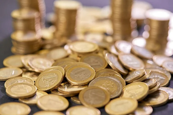 Stapel Gouden Euromunten Het Concept Van Euro Het Geld — Stockfoto