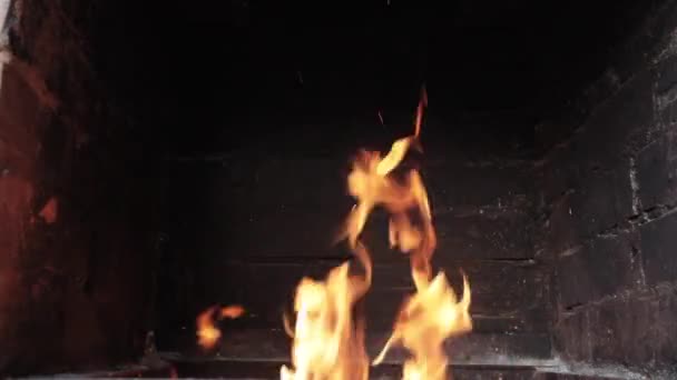 Heldere vlam achtergrond — Stockvideo
