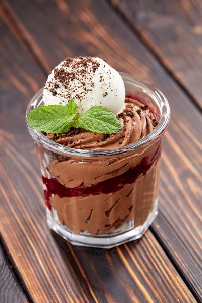 Chocolate Dessert Ice Cream Glass Close View — Stock Photo, Image