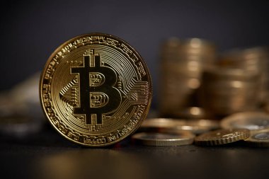 Altın Bitcoin, kripto para birimi için kavramsal resim