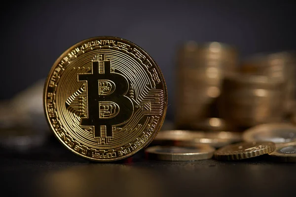 Altın Bitcoin Kripto Para Birimi Için Kavramsal Resim — Stok fotoğraf