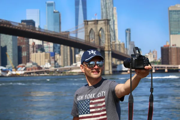 New York États Unis Août 2018 Touriste Prend Selfie Empire — Photo