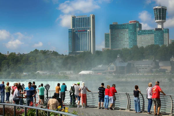 Niagara Falls États Unis Août 2018 Les Touristes Voient Les — Photo