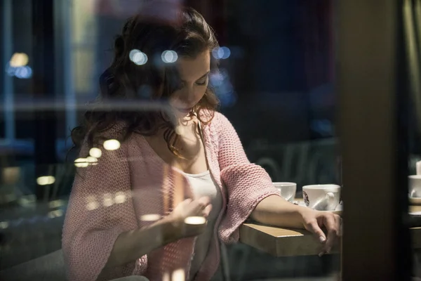 Couple having a good time in a cafe. — Stock Photo, Image