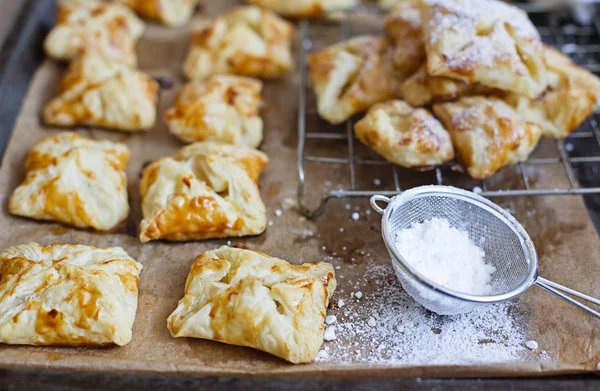 Hausgemachte Plätzchen Mit Äpfeln — Stockfoto