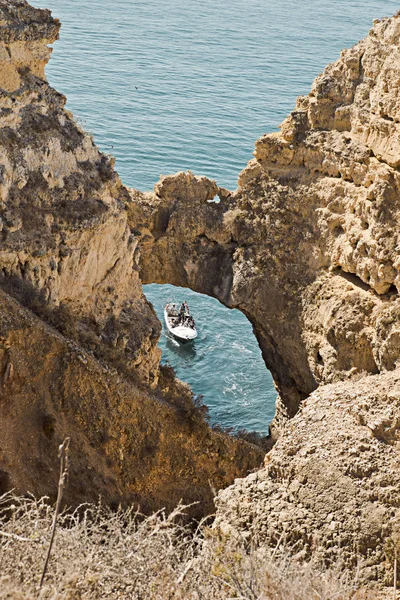 Algarve Rock Portekiz Kıyısında — Stok fotoğraf