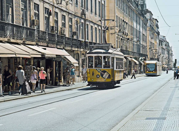 Lisbona Portogallo Agosto 2017 Tram Vintage Lisbona Strada — Foto Stock