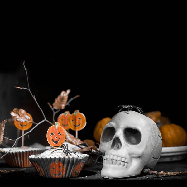 Cupcake e zucche di Halloween — Foto Stock