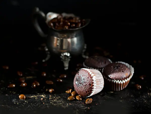 Gustoso Brownie Cioccolato Cupcake Sfondo Scuro — Foto Stock