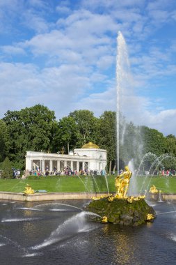 Peterhof, Rusya Federasyonu-Ağustos 27, 2017: Çeşme 