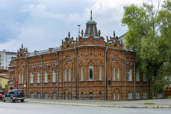 Biysk 前大街商人 Vasenev 的豪宅 — 图库照片