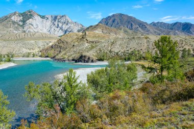 Chui-Oozi Chui ve Katun, Altay Cumhuriyeti Altay Dağları nın en büyük nehirlerin görkemlidir