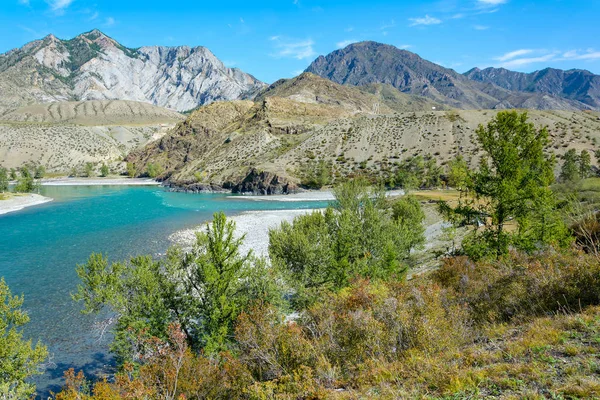 Chui-Oozi Chui ve Katun, Altay Cumhuriyeti Altay Dağları nın en büyük nehirlerin görkemlidir