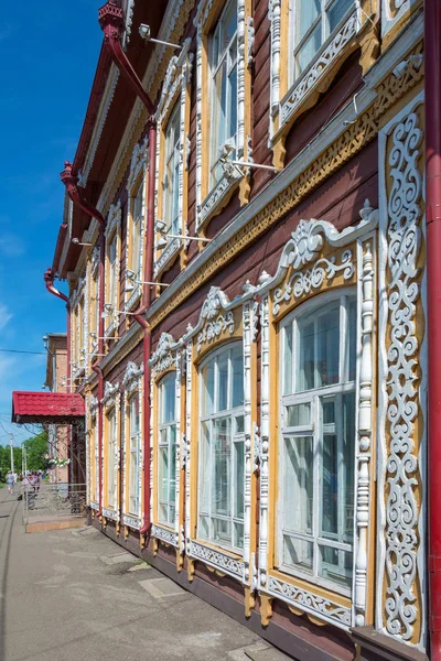 Mariinsk Russia June 2018 Fragment Facade Old Wooden Building Former — Stock Photo, Image