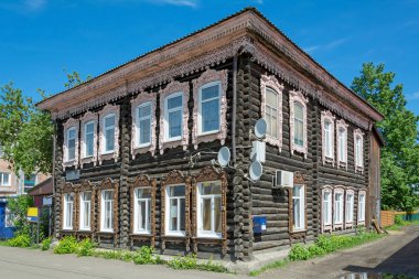 Eski ahşap bina, küçük burjuva Kolesnikov, Mariinsk, Kemerovo bölgesi eski evi
