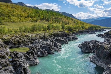  Teldekpen eşiğindeki Oroktoisky köprüsünden görünüm