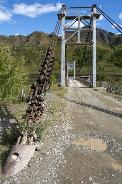 Oroktoisky bridge over the Katun river — Stock Photo, Image