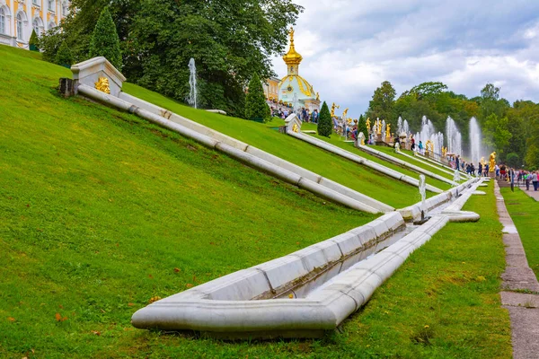 Peterhof Russia August 2019 Fragment Design Slope Front Grand Cascade — Stock Photo, Image