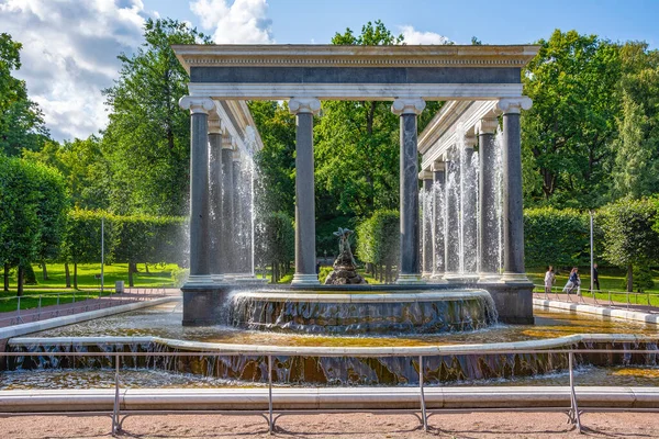 Peterhof Russia August 2019 Fragment Lion Cascade Colonnade Lower Park — стокове фото