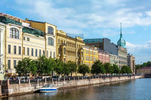 San Petersburgo Rusia Agosto 2019 Terraplén Del Río Moika Puente — Foto de Stock